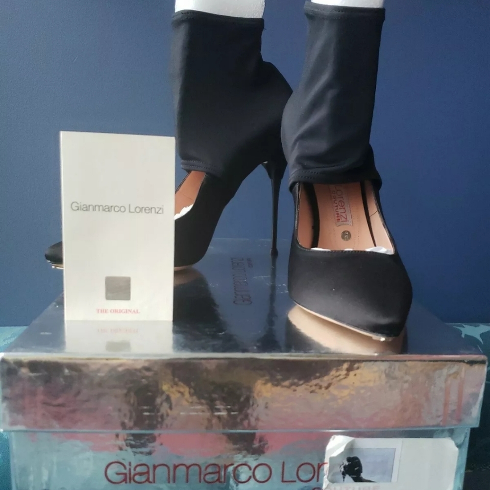 Authentic Gianmarco Lorenzi U.S. Size 5 U.K.35